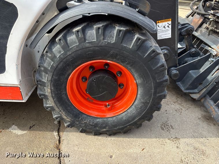 image for item FI0879 2016 Bobcat V417 telehandler