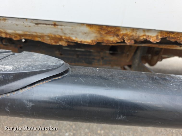 image for item FI0895 2008 GMC Sierra 2500HD flatbed pickup truck