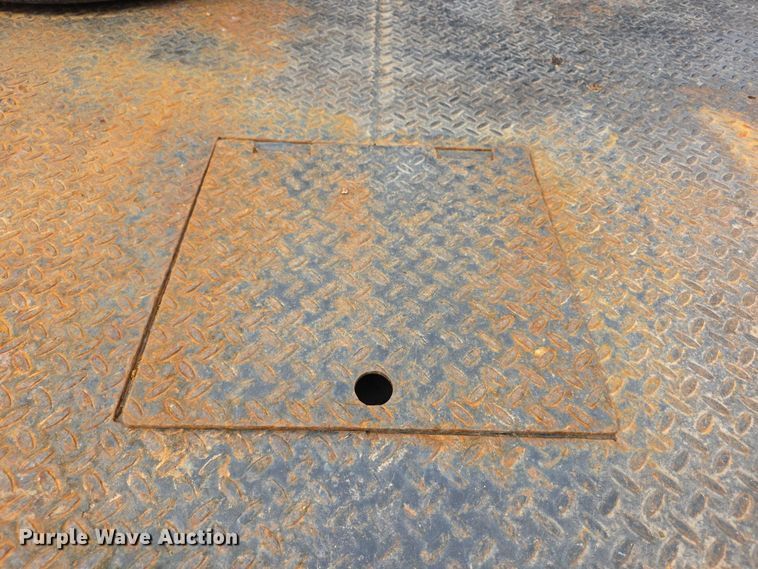 image for item FI0895 2008 GMC Sierra 2500HD flatbed pickup truck