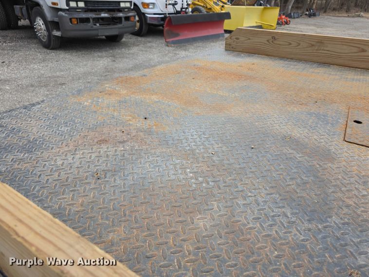 image for item FI0895 2008 GMC Sierra 2500HD flatbed pickup truck