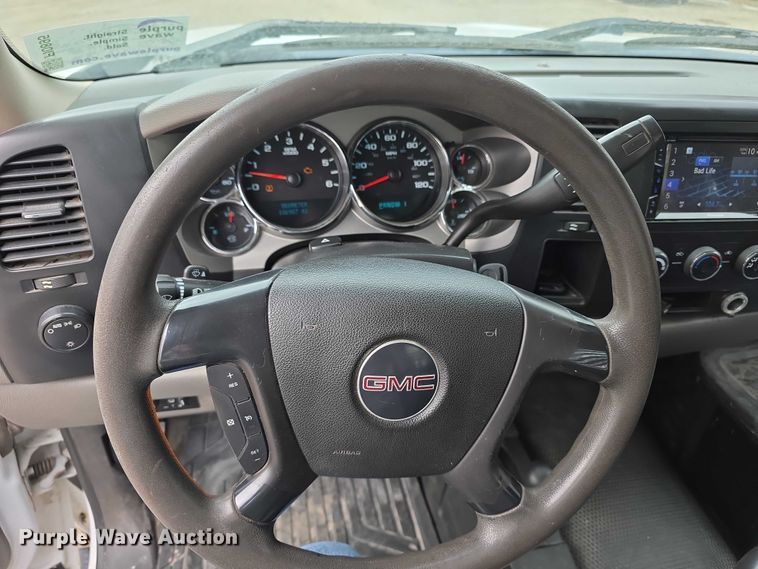 image for item FI0895 2008 GMC Sierra 2500HD flatbed pickup truck