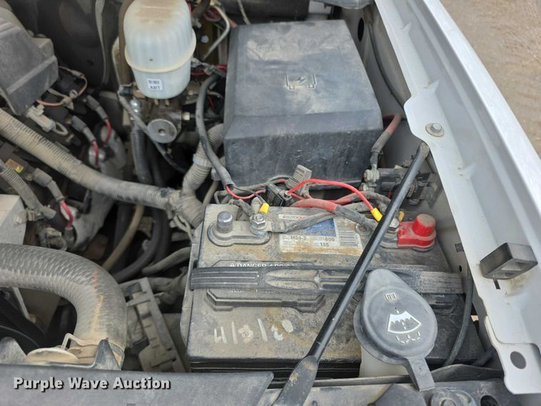 image for item FI0895 2008 GMC Sierra 2500HD flatbed pickup truck