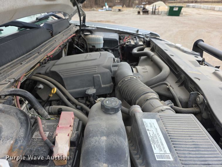 image for item FI0895 2008 GMC Sierra 2500HD flatbed pickup truck