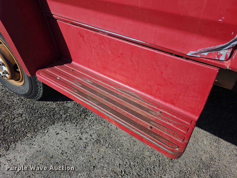 image for item FI0956 1992 Ford F600 dump truck