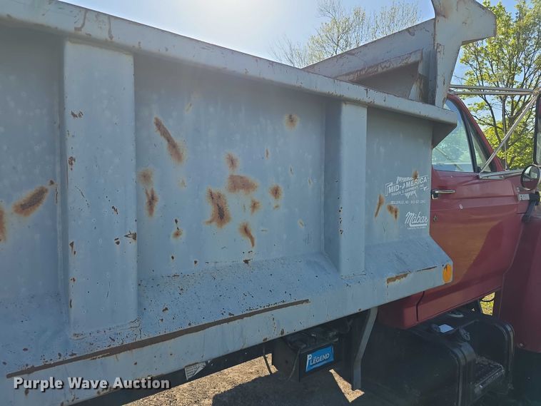 image for item FI0956 1992 Ford F600 dump truck