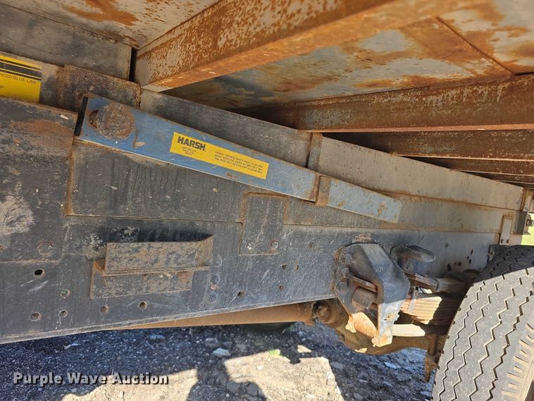 image for item FI0956 1992 Ford F600 dump truck