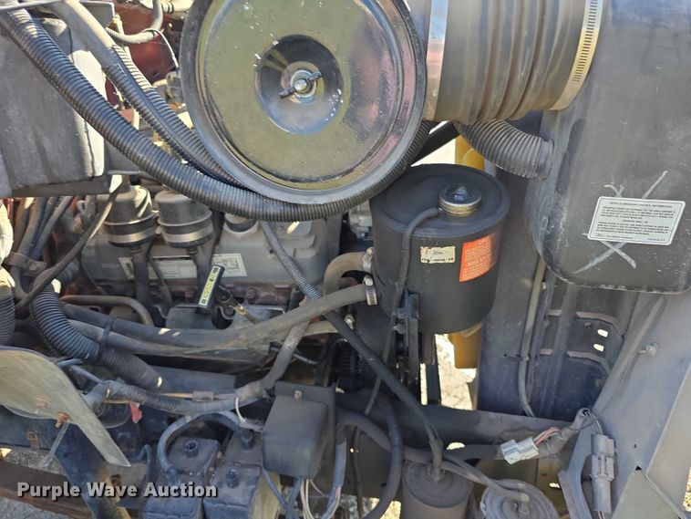 image for item FI0956 1992 Ford F600 dump truck