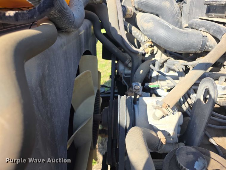 image for item FI0956 1992 Ford F600 dump truck