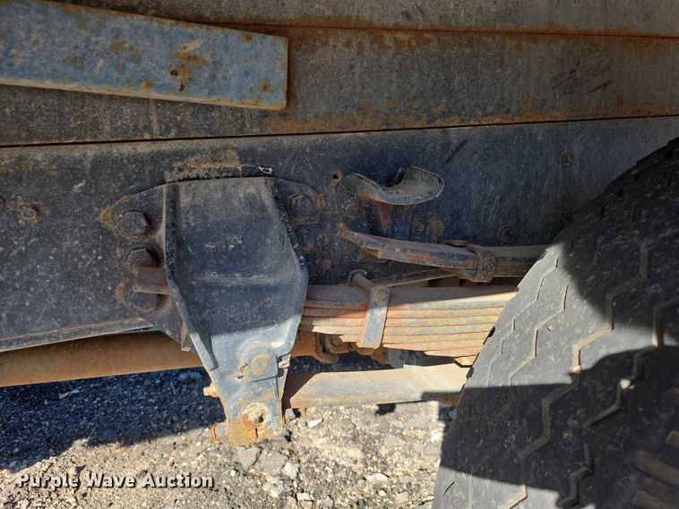 image for item FI0956 1992 Ford F600 dump truck