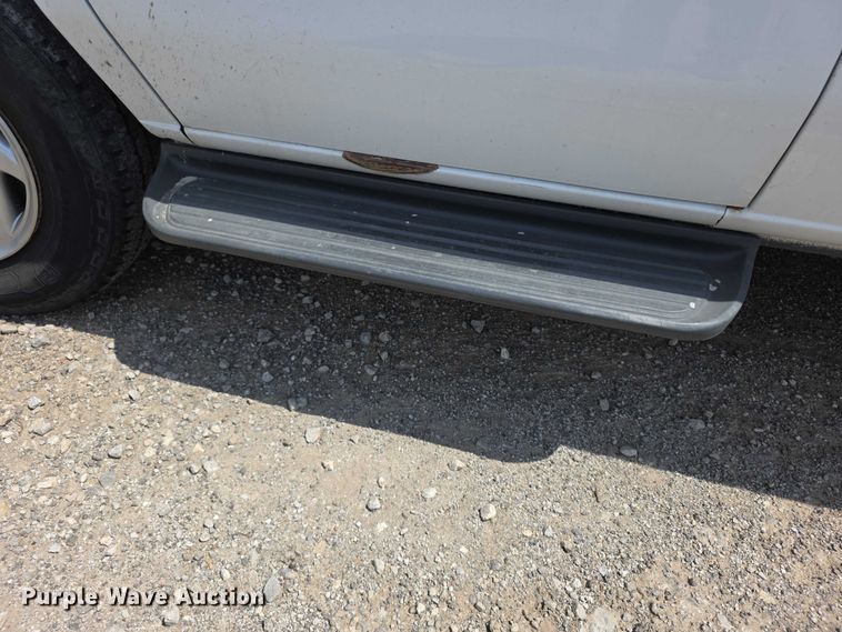 image for item FI0971 2013 Ford E350 Super Duty delivery van