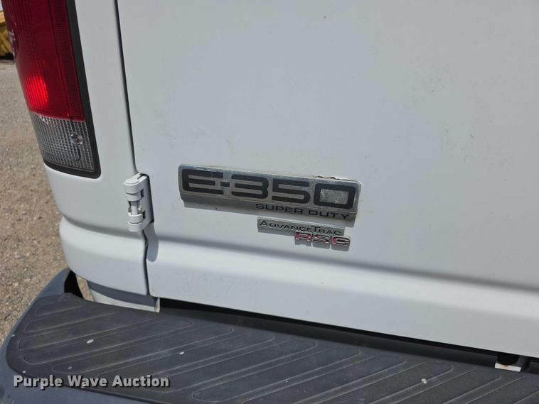 image for item FI0971 2013 Ford E350 Super Duty delivery van