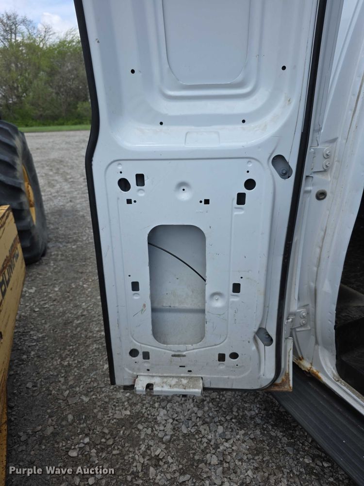 image for item FI0971 2013 Ford E350 Super Duty delivery van
