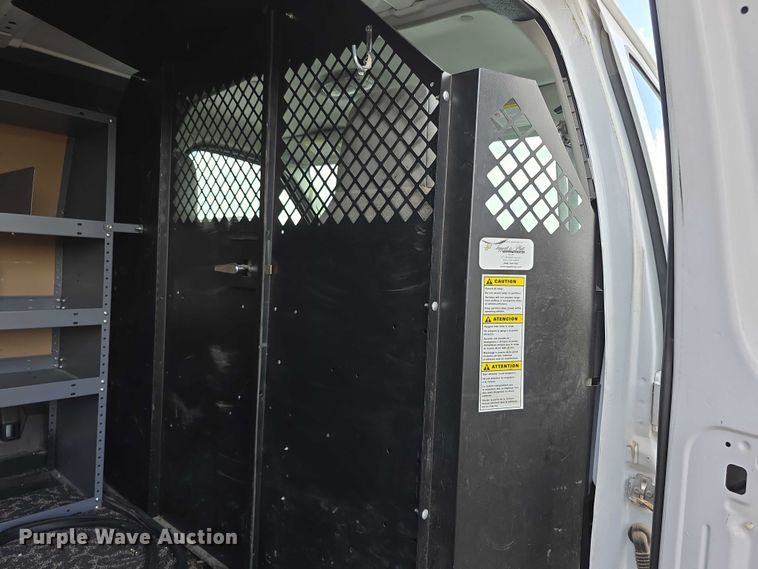 image for item FI0971 2013 Ford E350 Super Duty delivery van