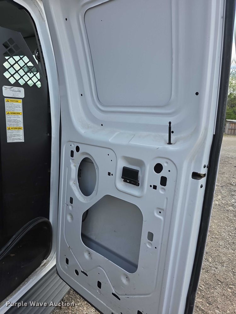 image for item FI0971 2013 Ford E350 Super Duty delivery van