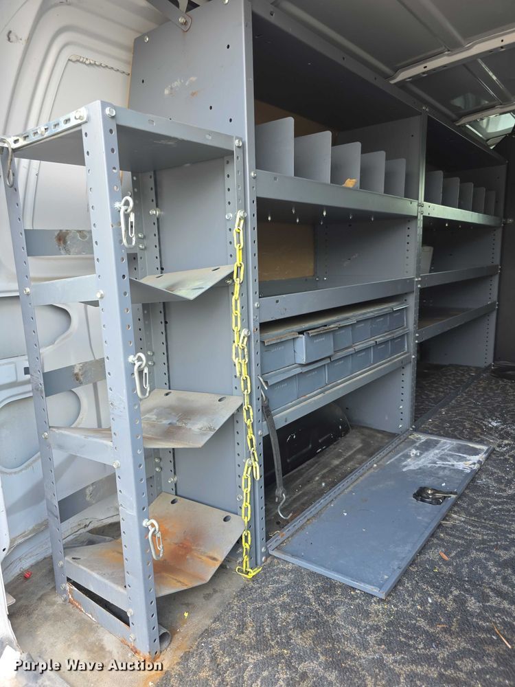 image for item FI0971 2013 Ford E350 Super Duty delivery van