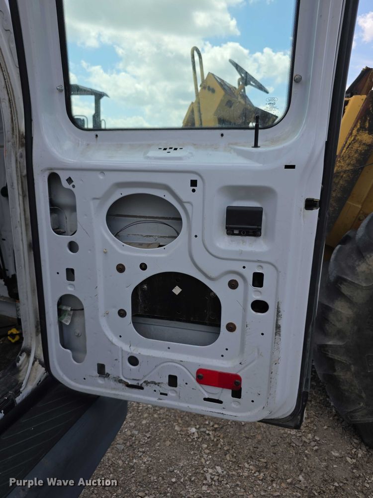 image for item FI0971 2013 Ford E350 Super Duty delivery van