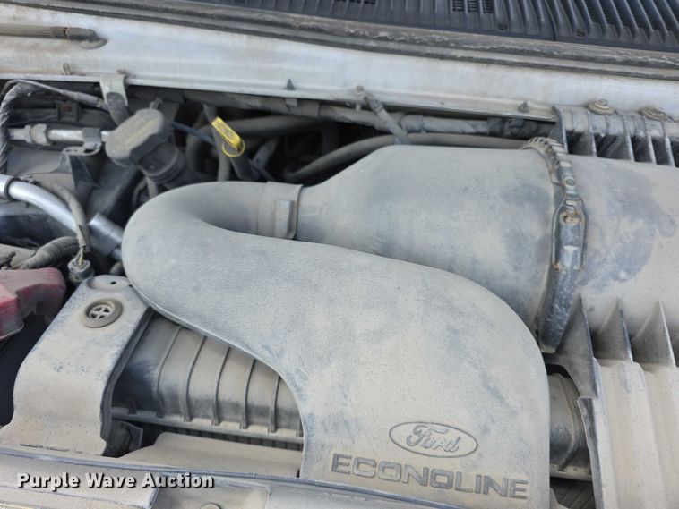 image for item FI0971 2013 Ford E350 Super Duty delivery van