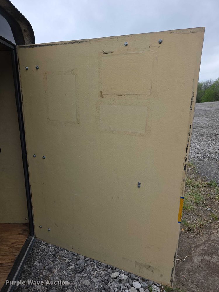 image for item FI0972 1999 Blair enclosed cargo trailer