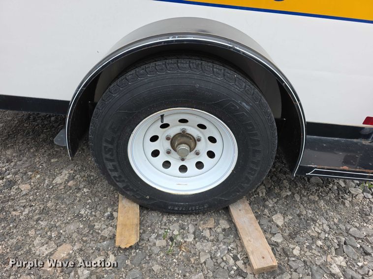 image for item FI0972 1999 Blair enclosed cargo trailer