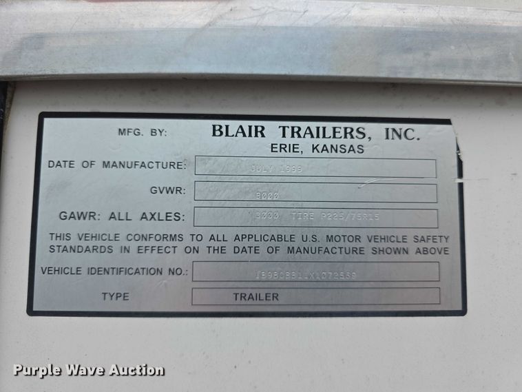 image for item FI0972 1999 Blair enclosed cargo trailer