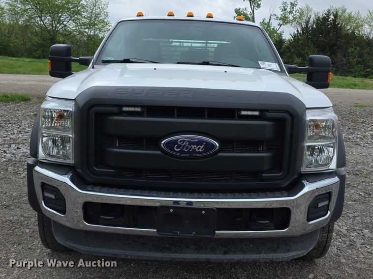 image for item FI0973 2015 Ford F550 Super Duty Crew Cab flatbed truck
