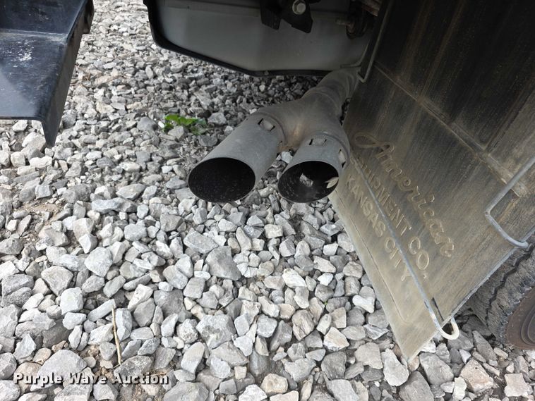 image for item FI0973 2015 Ford F550 Super Duty Crew Cab flatbed truck