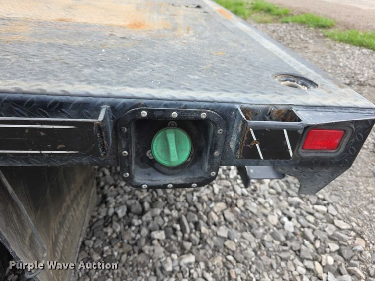 image for item FI0973 2015 Ford F550 Super Duty Crew Cab flatbed truck