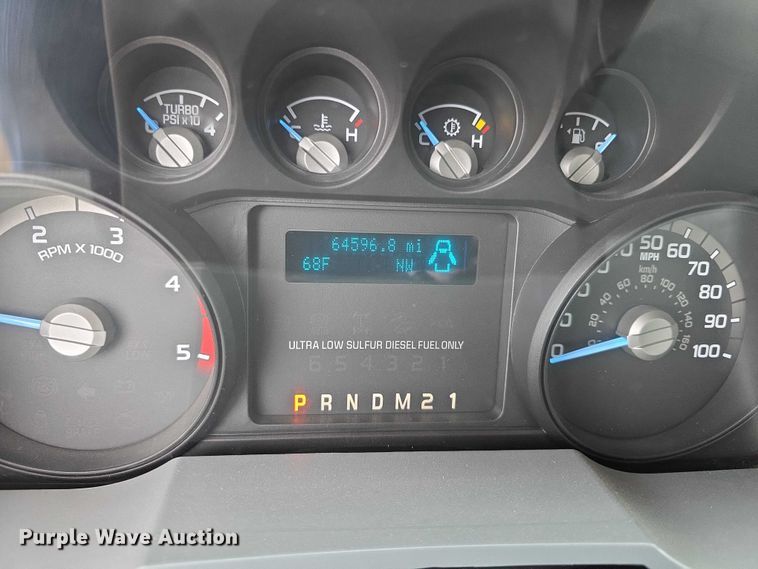 image for item FI0973 2015 Ford F550 Super Duty Crew Cab flatbed truck