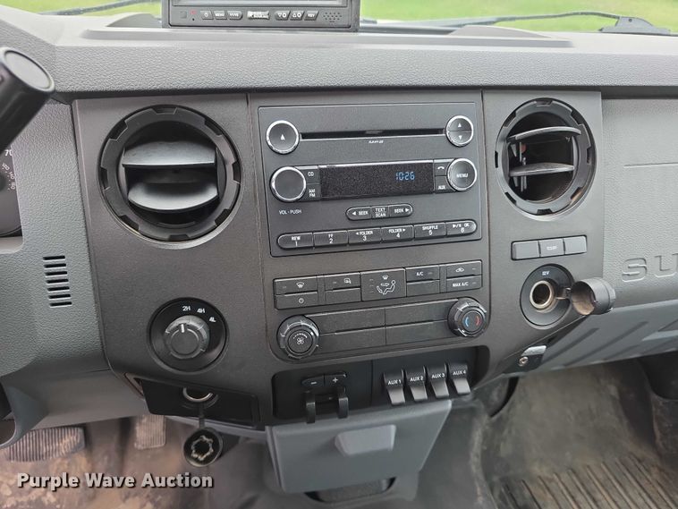 image for item FI0973 2015 Ford F550 Super Duty Crew Cab flatbed truck