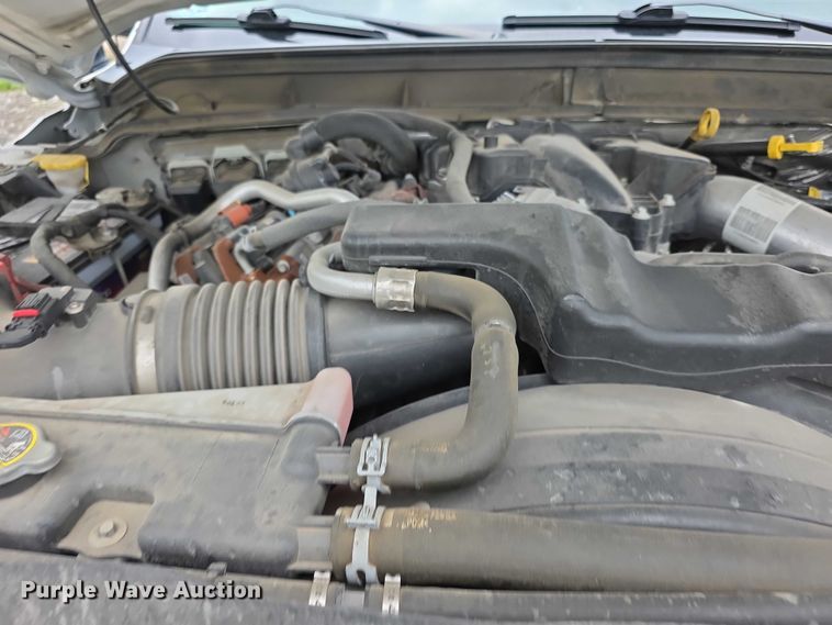 image for item FI0973 2015 Ford F550 Super Duty Crew Cab flatbed truck