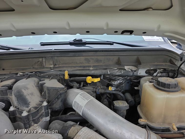 image for item FI0973 2015 Ford F550 Super Duty Crew Cab flatbed truck