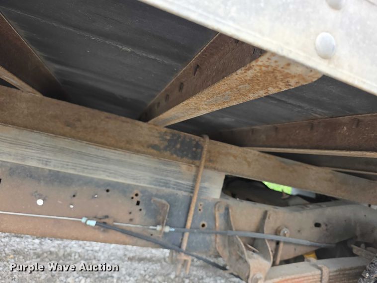 image for item FI0975 2011 Ford E450 Super Duty delivery van