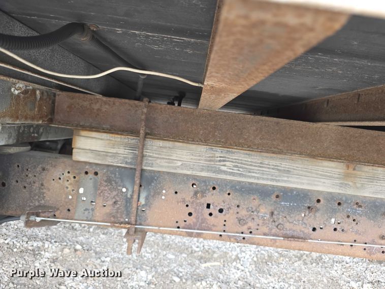 image for item FI0975 2011 Ford E450 Super Duty delivery van