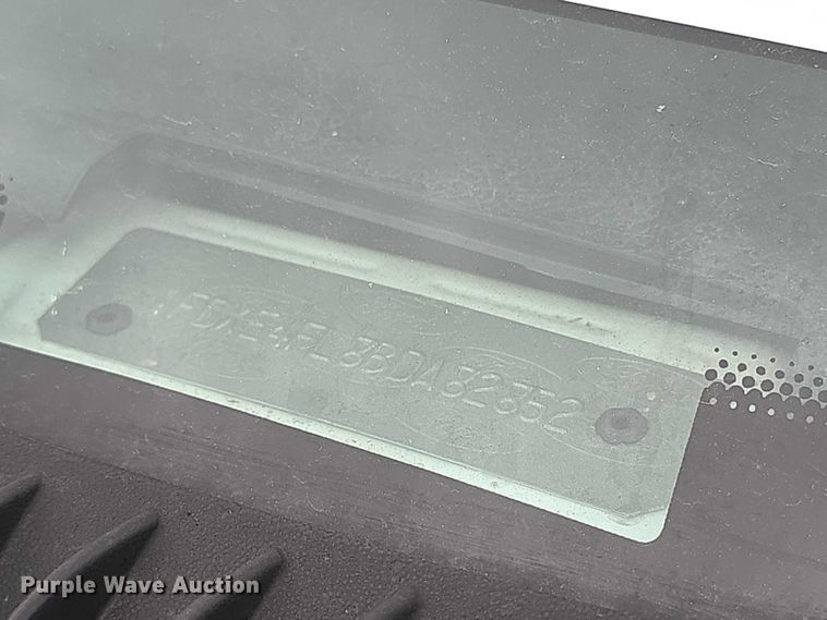 image for item FI0975 2011 Ford E450 Super Duty delivery van