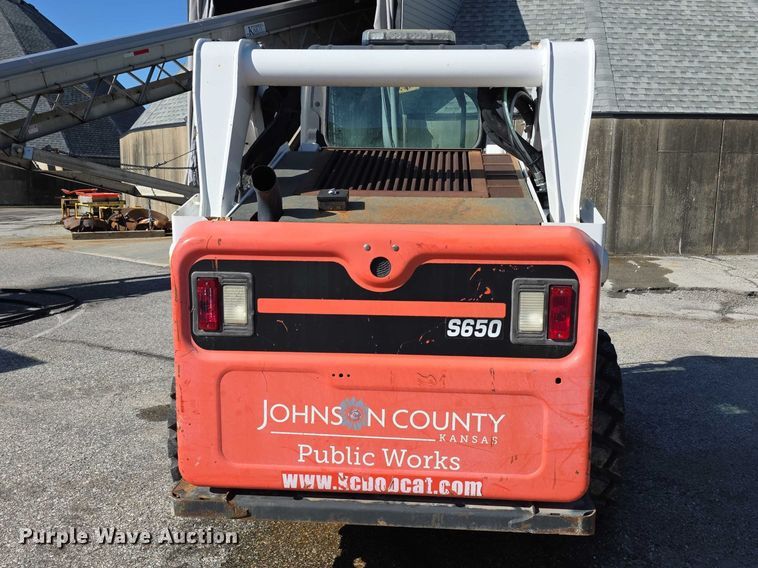 image for item FI0976 2016 Bobcat S650 skid steer loader
