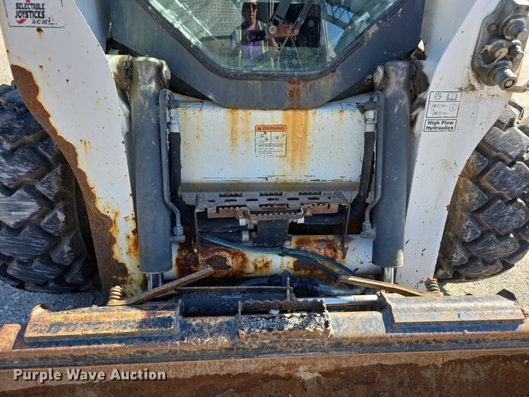 image for item FI0976 2016 Bobcat S650 skid steer loader