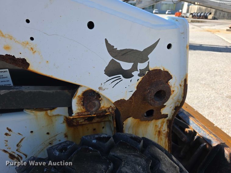 image for item FI0976 2016 Bobcat S650 skid steer loader