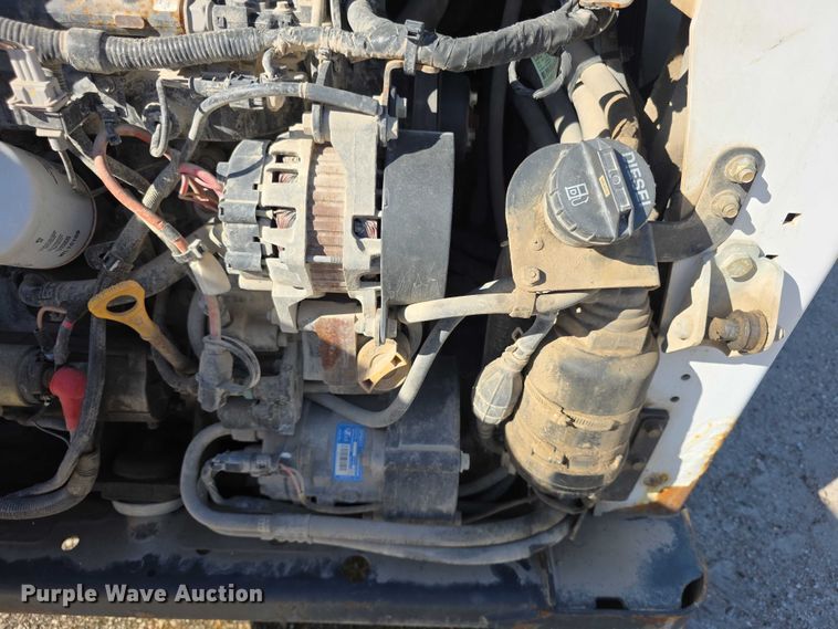 image for item FI0976 2016 Bobcat S650 skid steer loader