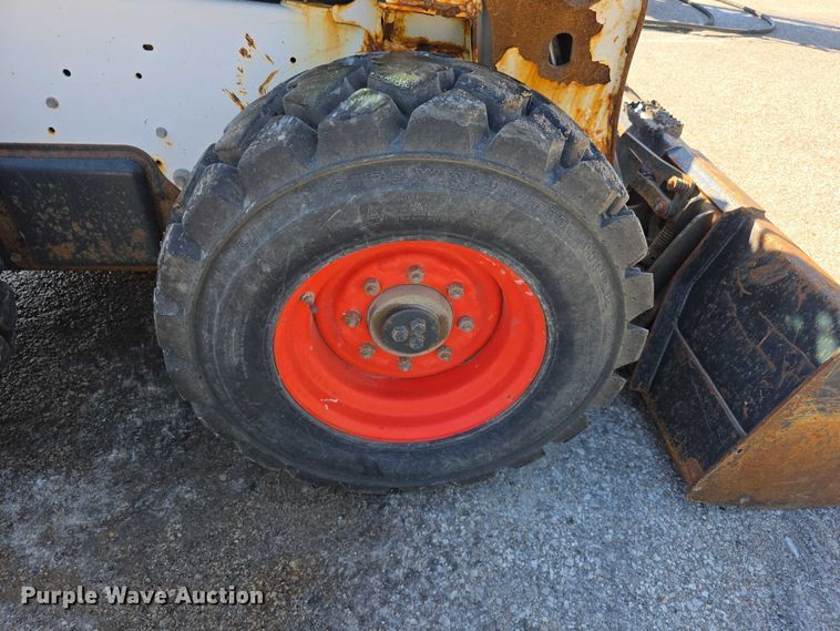 image for item FI0976 2016 Bobcat S650 skid steer loader