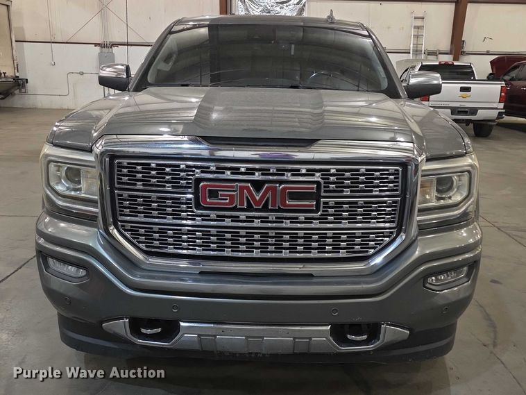 image for item FI0977 2018 GMC   Sierra 1500 Denali Crew Cab pickup truck