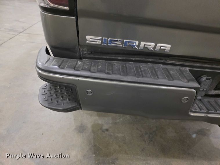 image for item FI0977 2018 GMC   Sierra 1500 Denali Crew Cab pickup truck