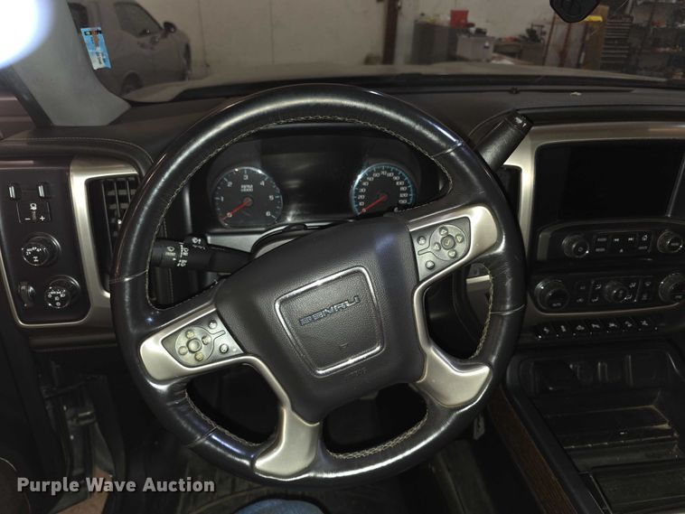 image for item FI0977 2018 GMC   Sierra 1500 Denali Crew Cab pickup truck