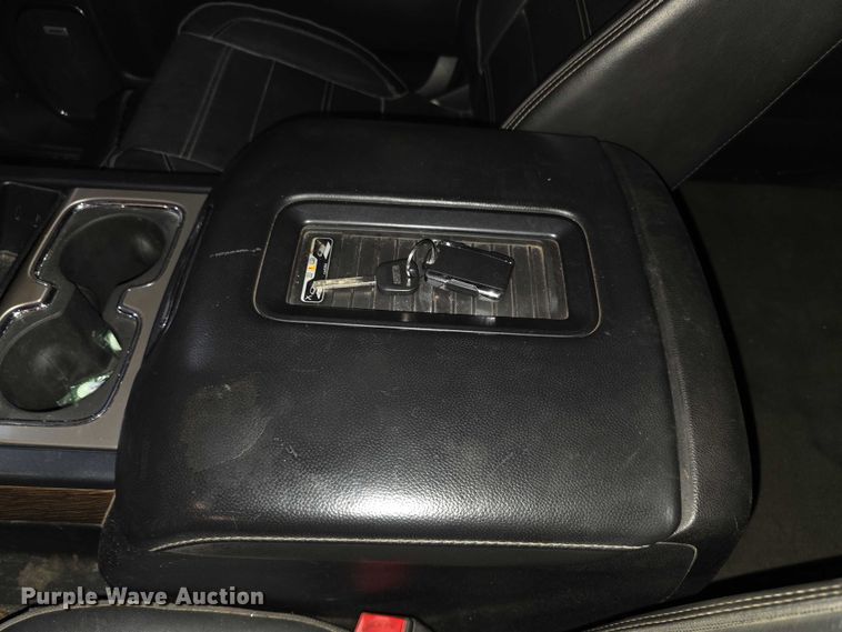 image for item FI0977 2018 GMC   Sierra 1500 Denali Crew Cab pickup truck