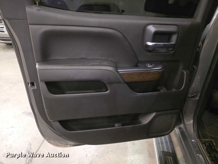 image for item FI0977 2018 GMC   Sierra 1500 Denali Crew Cab pickup truck