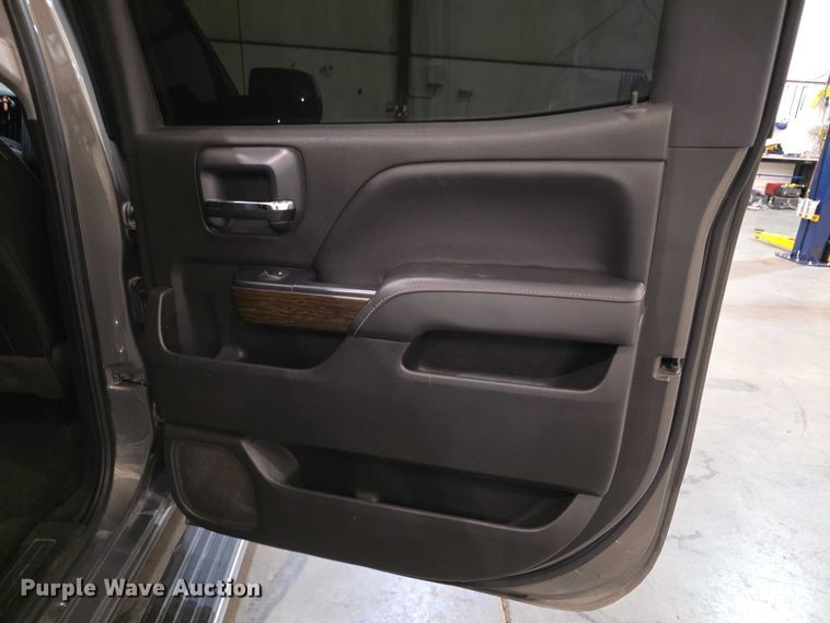 image for item FI0977 2018 GMC   Sierra 1500 Denali Crew Cab pickup truck