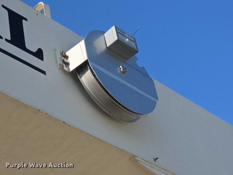 image for item FI0979 2001 International 2554 crane truck