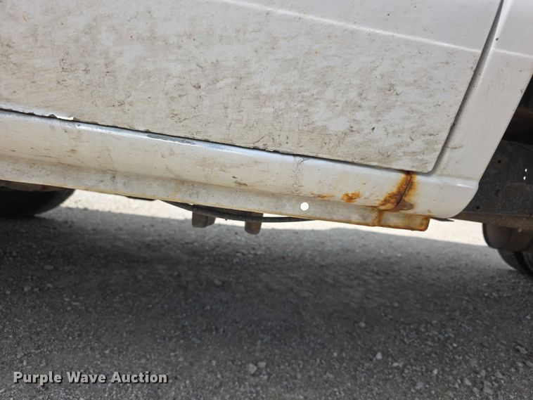 image for item FI0980 2016 Ford E350 Super Duty delivery van