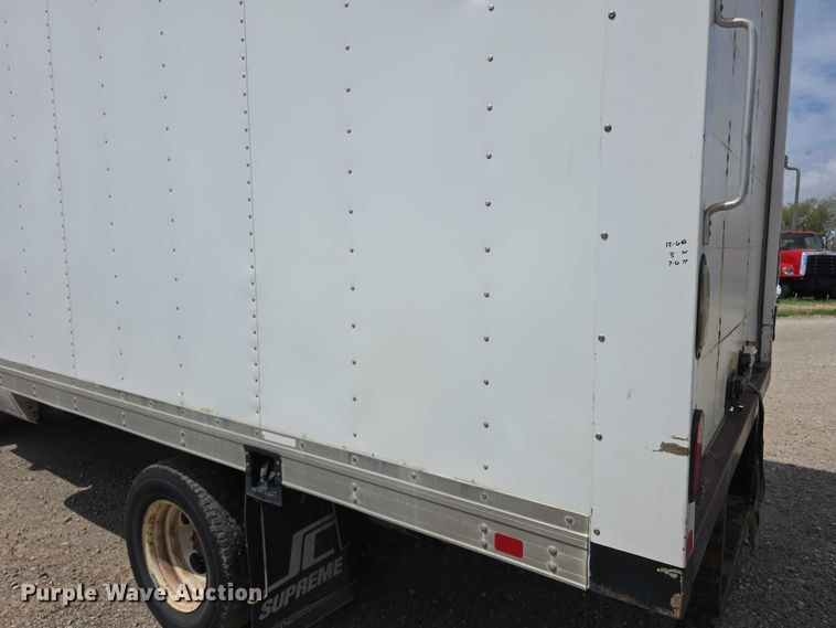 image for item FI0980 2016 Ford E350 Super Duty delivery van