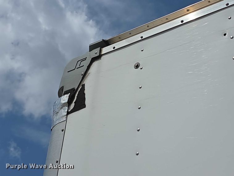 image for item FI0980 2016 Ford E350 Super Duty delivery van