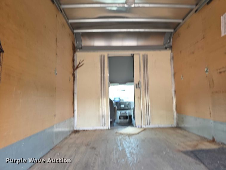 image for item FI0980 2016 Ford E350 Super Duty delivery van